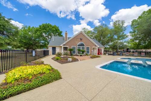 S Bed River Oaks Villas Apartments 9